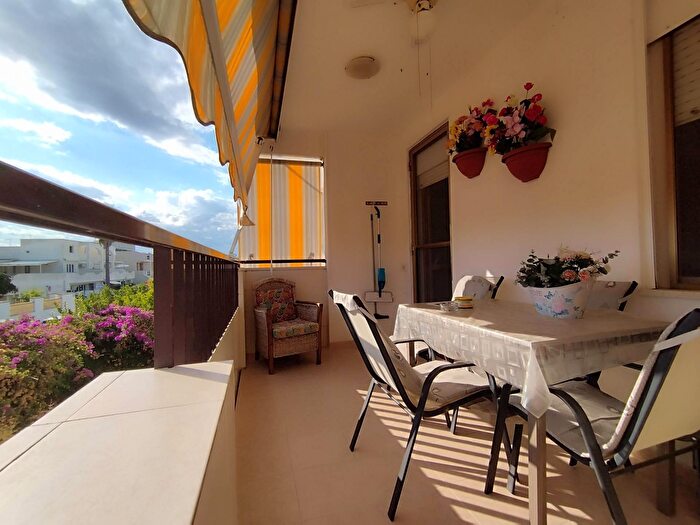 Appartamento trilocale in vendita in Via dell'Ostrica, Torchiarolo