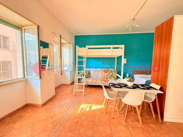Appartamento con 5 locali in vendita in Via Serapide, Gaeta