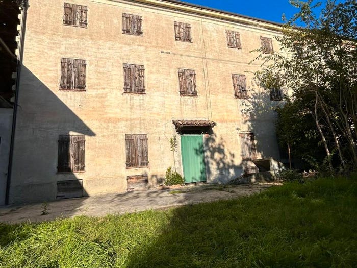 Casa con 6 locali in vendita in Località Costabella, Olivola