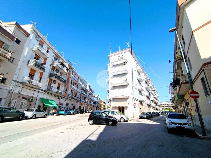 Appartamento quadrilocale in vendita in Via Pulsano, Manfredonia