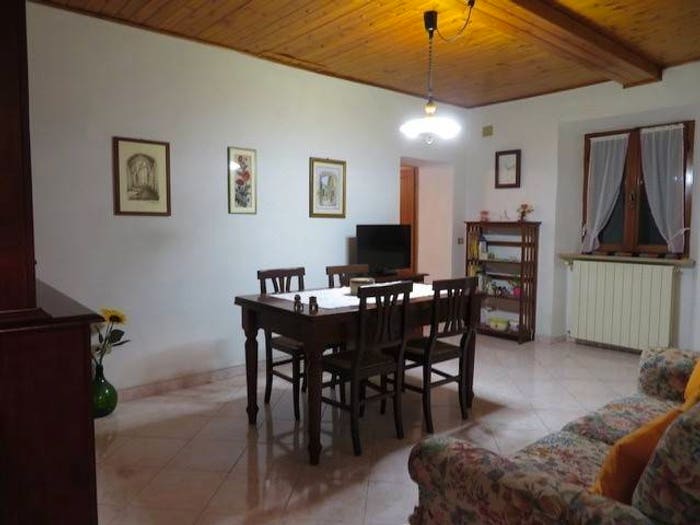 Appartamento trilocale in vendita in Via Castello, Pomarance