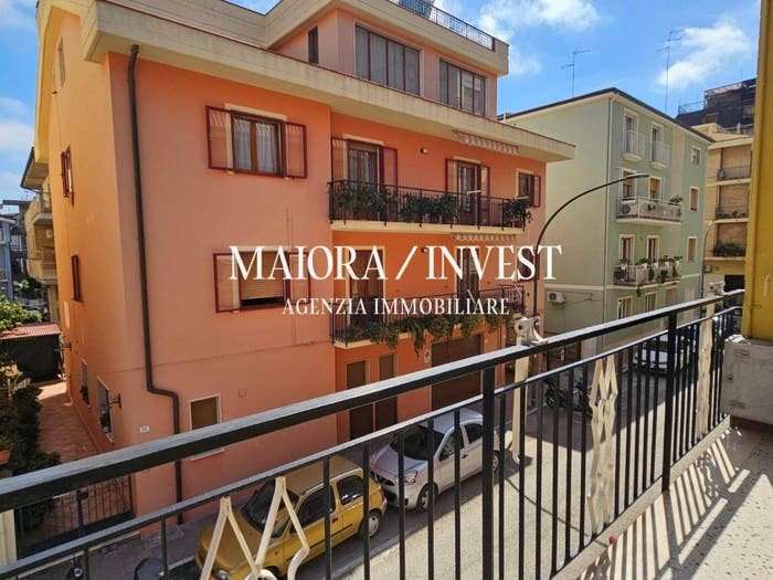 Appartamento con 5 locali in vendita in Via Giovanni Verga, Centro, Grottammare