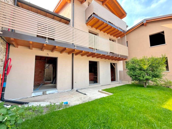 Appartamento trilocale in vendita in Via Vardel, Casazza
