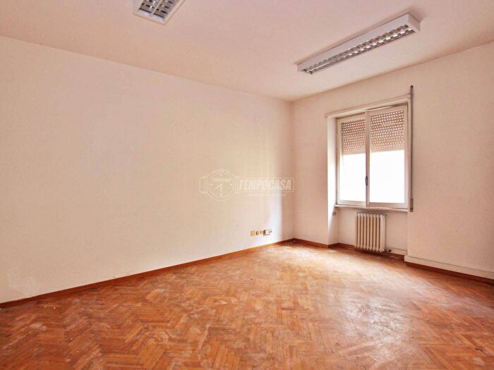Appartamento trilocale in vendita in Corso Garibaldi, Corsi, Ancona
