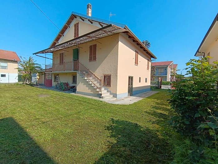 Casa con 5 locali in vendita in Via Monte Bracco, Centro, Moretta