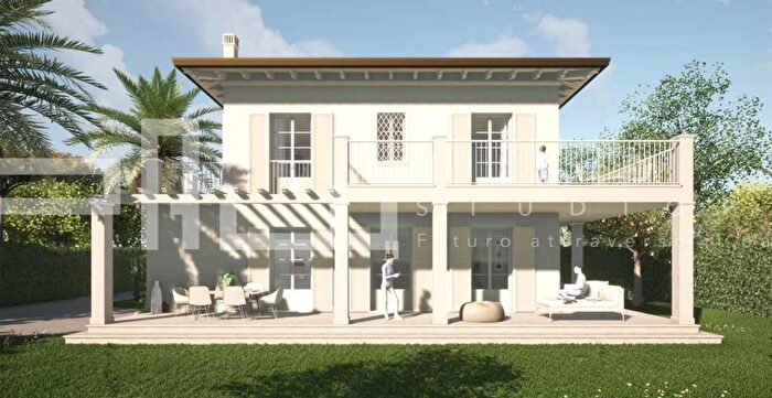 Casa con 5 locali in vendita in Via della Barbiera a, Forte Dei Marmi