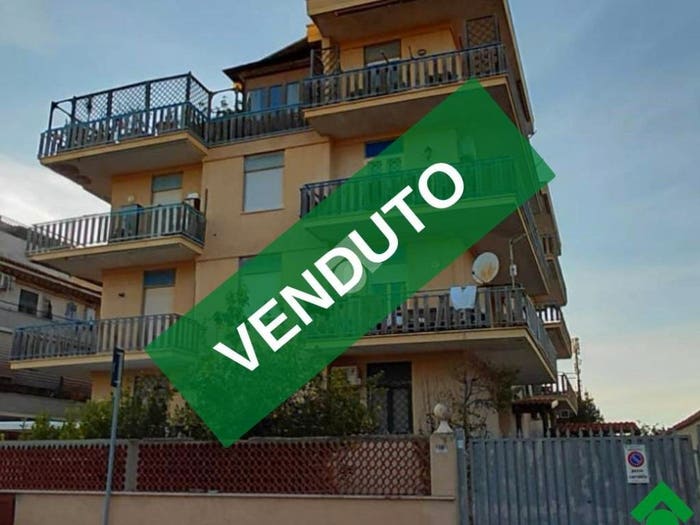 Appartamento trilocale in vendita in VIA FUMAROLI, Zona Domitilla, Ladispoli