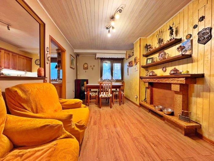 Casa con 6 locali in vendita in Via Nucci, Centro, Gualdo Tadino