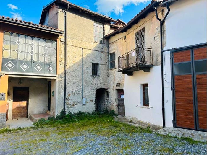 Casa con 5 locali in vendita in Via Pianbernardo, Frazione Trappa, Garessio