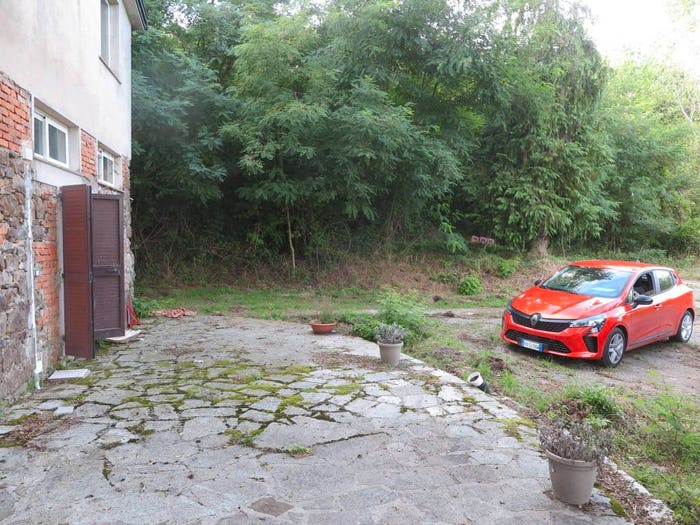 Casa con 6 locali in vendita in Via Guglielmo Marconi, Centro, Carro