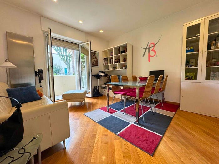 Appartamento trilocale in vendita in Via Enzo Verrando, Centro, Bordighera