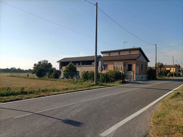 Casa con 5 locali in vendita in Via Caretta, Casteggio