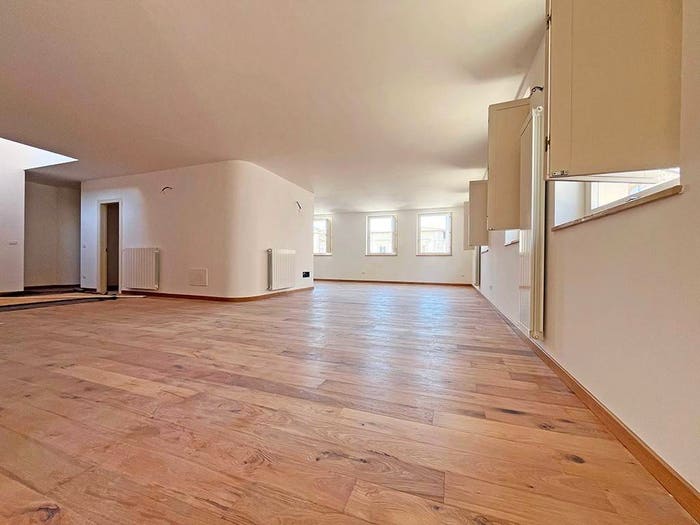 Appartamento con 5 locali in vendita in Piazza San Pietro a Coppito, Duomo Fontana Luminosa, L'Aquila