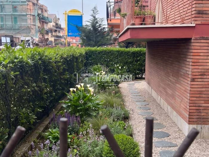 Appartamento trilocale in vendita in Via Nettuno, Zona Domitilla, Ladispoli