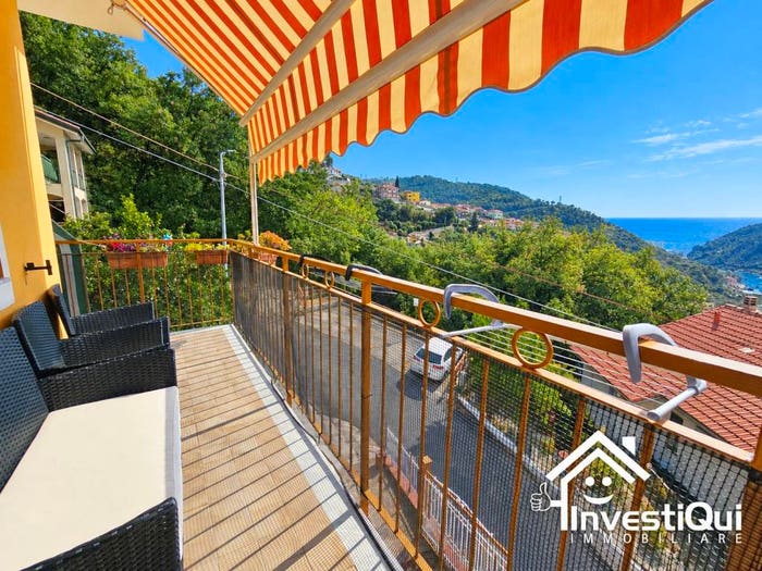 Appartamento trilocale in vendita in Via GiorniSantarò, Centro, Tovo San Giacomo