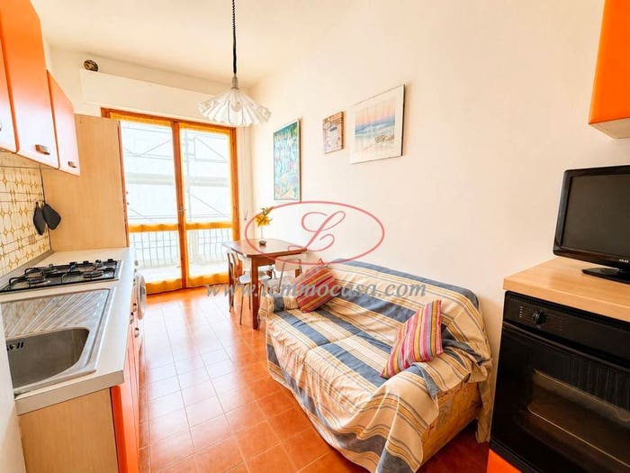 Appartamento bilocale in vendita in Via Raffaello Sanzio, Centro, Diano Marina