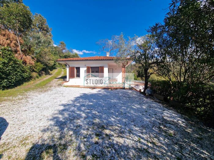 Casa quadrilocale in vendita in Via del Pezzigno, Camaiore Paese, Camaiore