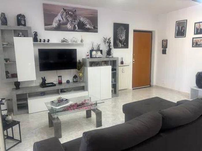 Appartamento con 6 locali in vendita in Via Francesco Crispi No Number, Marzanello, Vairano Patenora