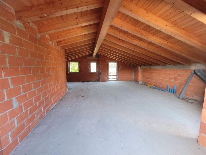 Casa trilocale in vendita in Via Risorgimento, Castione della Presolana