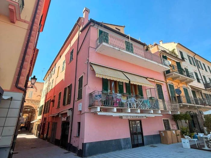 Casa in vendita in Via Cristoforo Colombo, Centro, Loano
