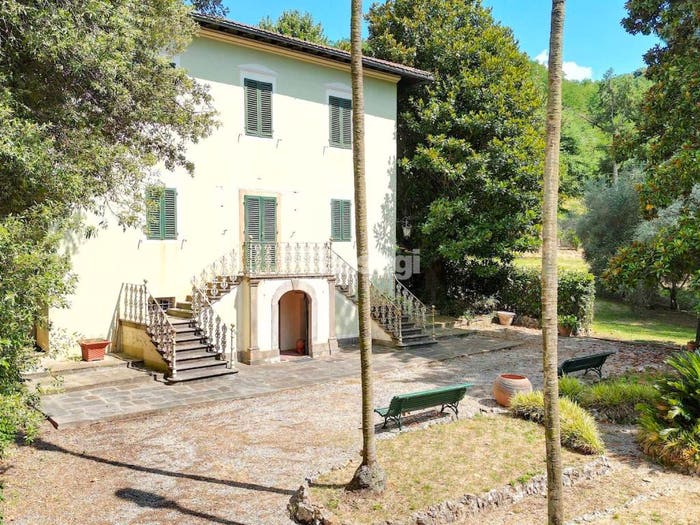 Casa con 6 locali in vendita in Montuolo, Lucca
