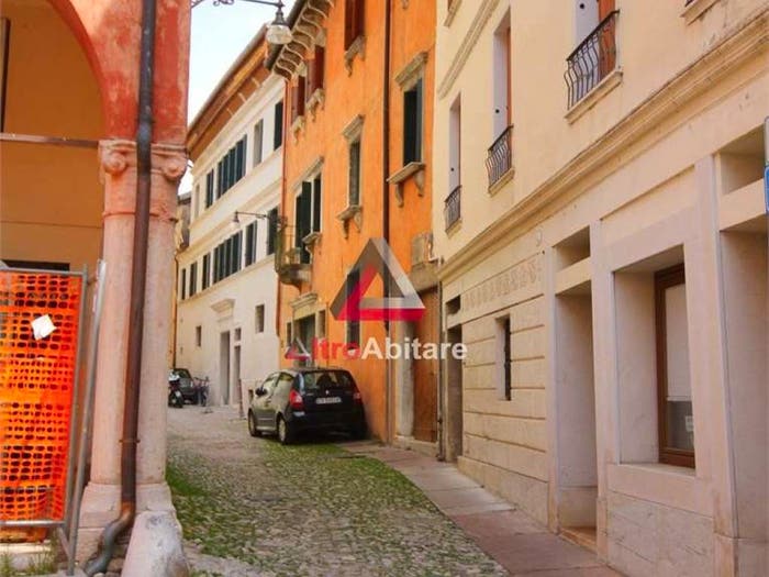 Appartamento con 6 locali in vendita in via santa maria dei battuti, Centro, Belluno