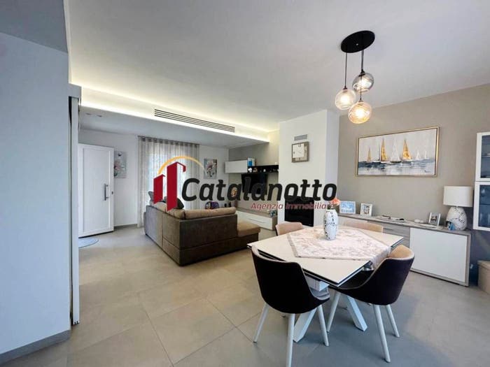 Casa con 6 locali in vendita in Via degli Argonauti, Marinella, Castelvetrano