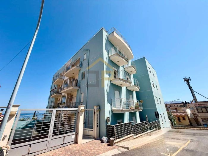 Appartamento quadrilocale in vendita in Via De Mauro, Balestrate Foce, Balestrate