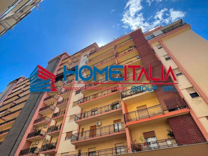 Appartamento quadrilocale in vendita in Via Orso Mario Corbino, Oreto Perez, Palermo