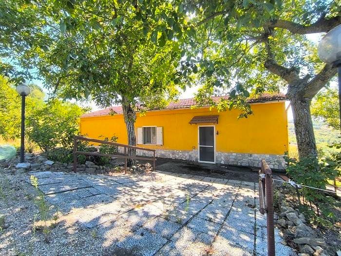 Casa con 6 locali in vendita in Contrada Valli, Rocca San Felice