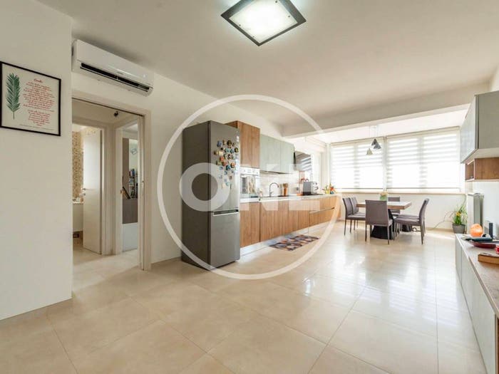 Appartamento trilocale in vendita in Via Roccaspinalveti, Castelverde, Roma