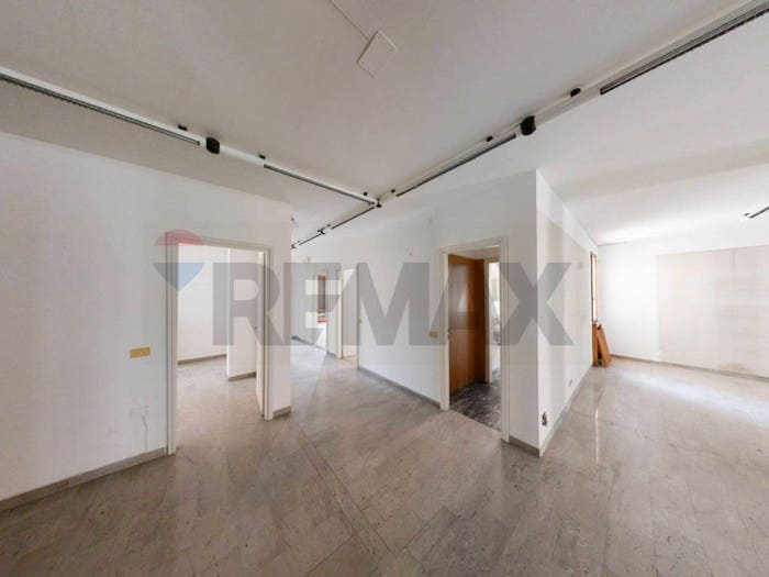 Appartamento con 6 locali in vendita in via MARINALI, Centro, Bassano del Grappa