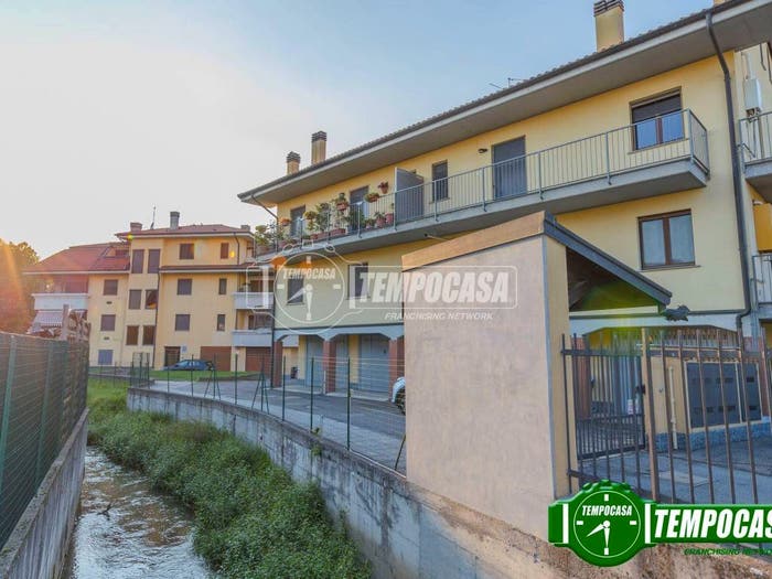 Appartamento trilocale in vendita in Via Roggia Nuova, Vigano, Gaggiano