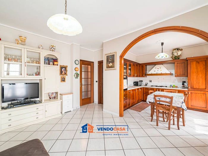 Appartamento quadrilocale in vendita in Via Girivotto, Centro, Racconigi