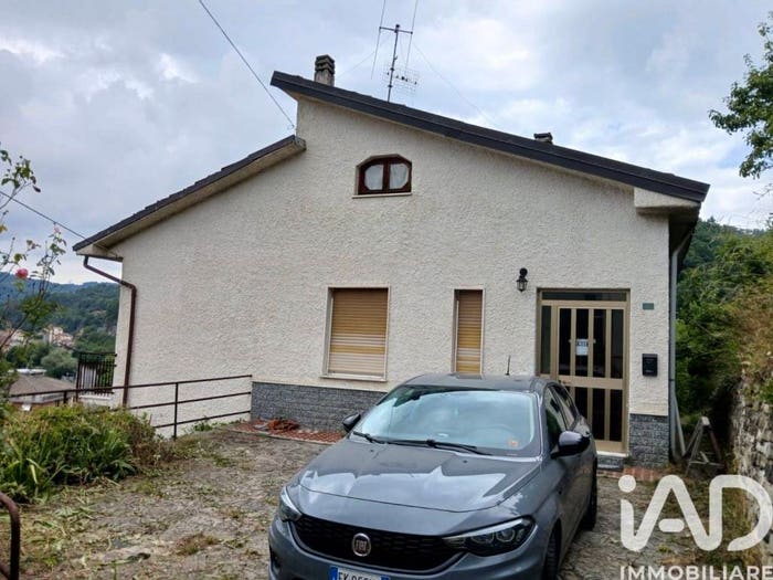 Casa con 6 locali in vendita in Frazione MONTALDO, Montaldo, Cengio