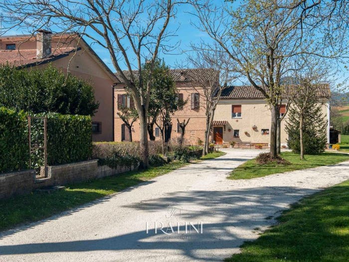 Casa con 6 locali in vendita in Via Benedetto Croce, Centro, Matelica