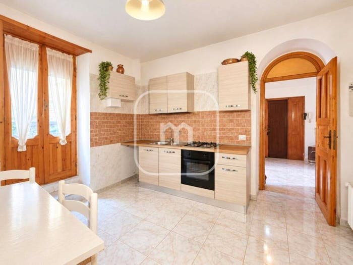Appartamento trilocale in vendita in Via Giuseppe Garibaldi, Centro, Artena