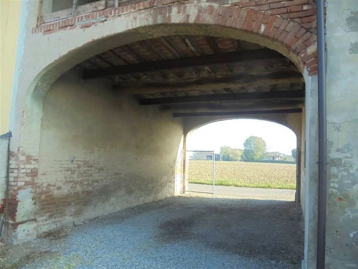 Casa quadrilocale in vendita in Via Gazzino, Castelvetro Piacentino