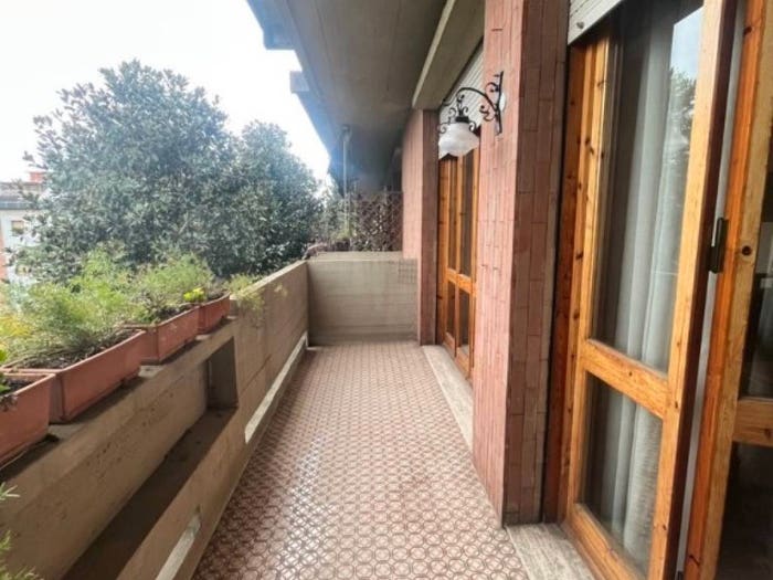 Appartamento con 5 locali in vendita in Via Siena, Legnaia San Quirico Monticelli, Firenze