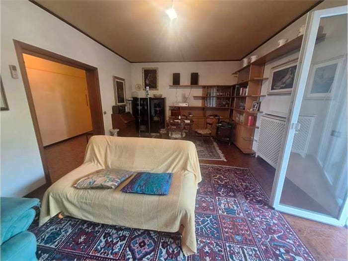 Appartamento con 6 locali in vendita in Via Guglielmo Marconi, MontecatiniTerme