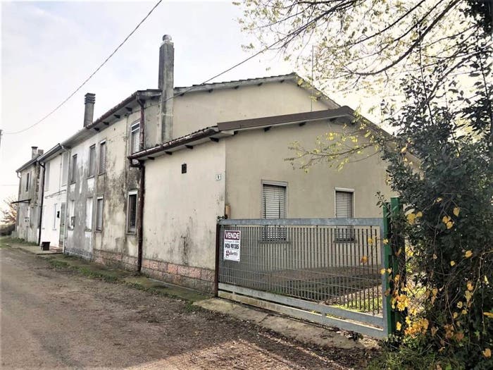 Casa trilocale in vendita in VILLANOVA MARCHESANA via casette, Villanova Marchesana