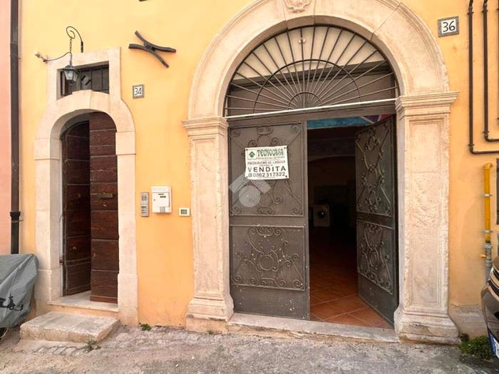 Appartamento bilocale in vendita in Via del Falco, Duomo Fontana Luminosa, L'Aquila