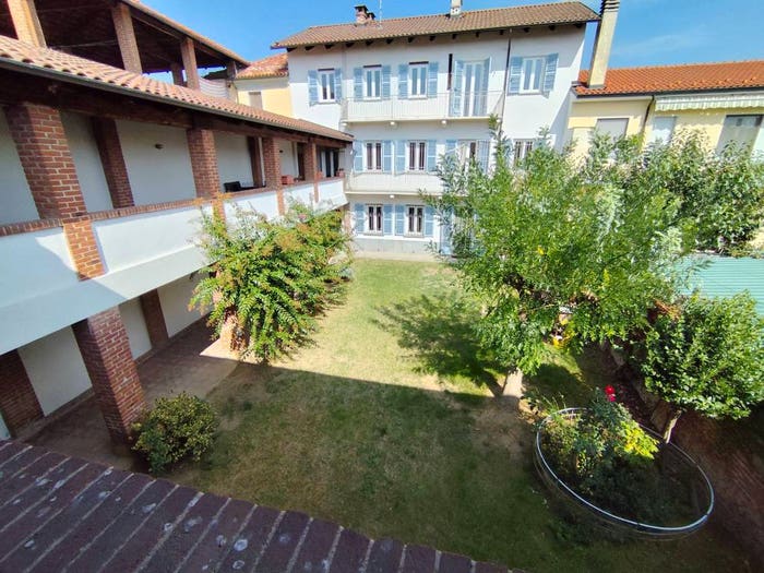 Casa con 6 locali in vendita in Via Camillo Benso di Cavour, Centro, Buttigliera d'Asti
