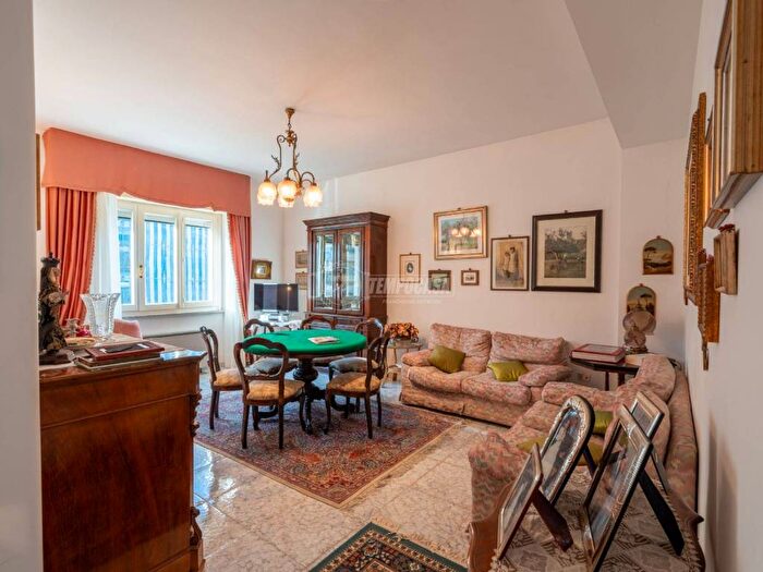 Appartamento quadrilocale in vendita in Via Vittorio Angius, Monte Urpinu, Cagliari