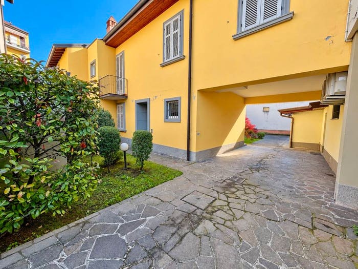 Casa quadrilocale in vendita in Via Molino Vecchio, Seriate