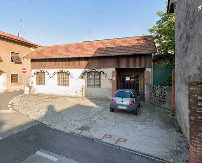 Appartamento con 6 locali in vendita in Via Giuseppe Garibaldi, Centro, Ferno