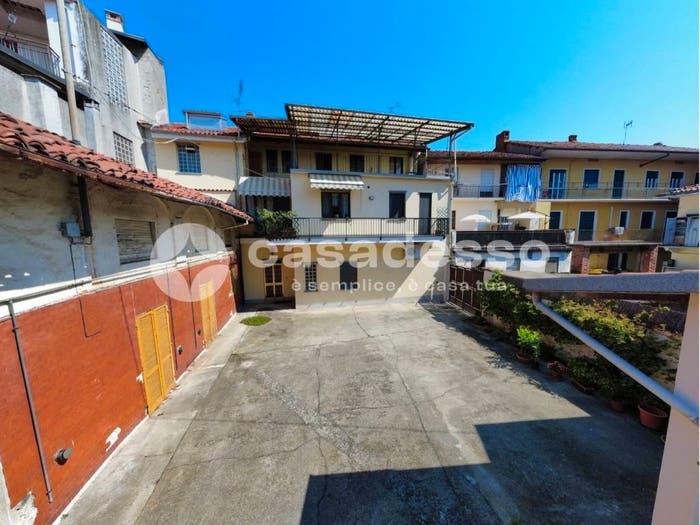 Appartamento quadrilocale in vendita in Corso Re Umberto, Centro, Cigliano