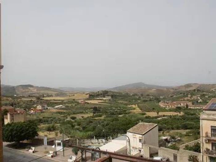 Casa trilocale in vendita in Via Delle Scuole, Cianciana