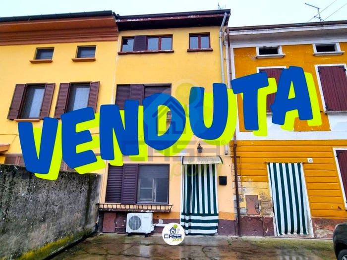 Casa trilocale in vendita in frazione guzzafame, Senna Lodigiana