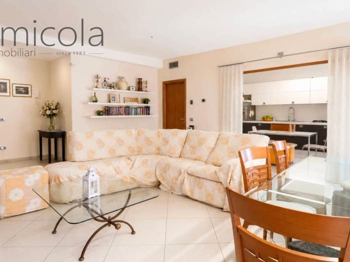 Appartamento quadrilocale in vendita in Via Guglielmo Marconi, Centro, Ercolano